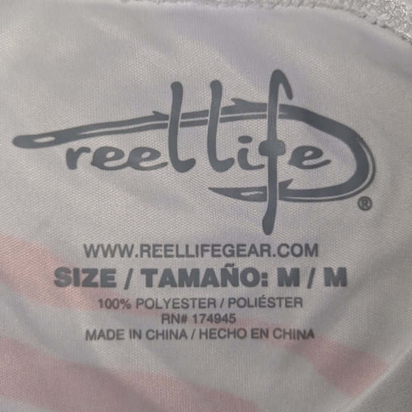 A Reel Life long sleeve t-shirt in a Men's medium.  EUC. Fishing gear. - Picture 3 of 5